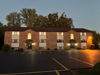 631 Vicksburg Dr, Belleville, IL 62221