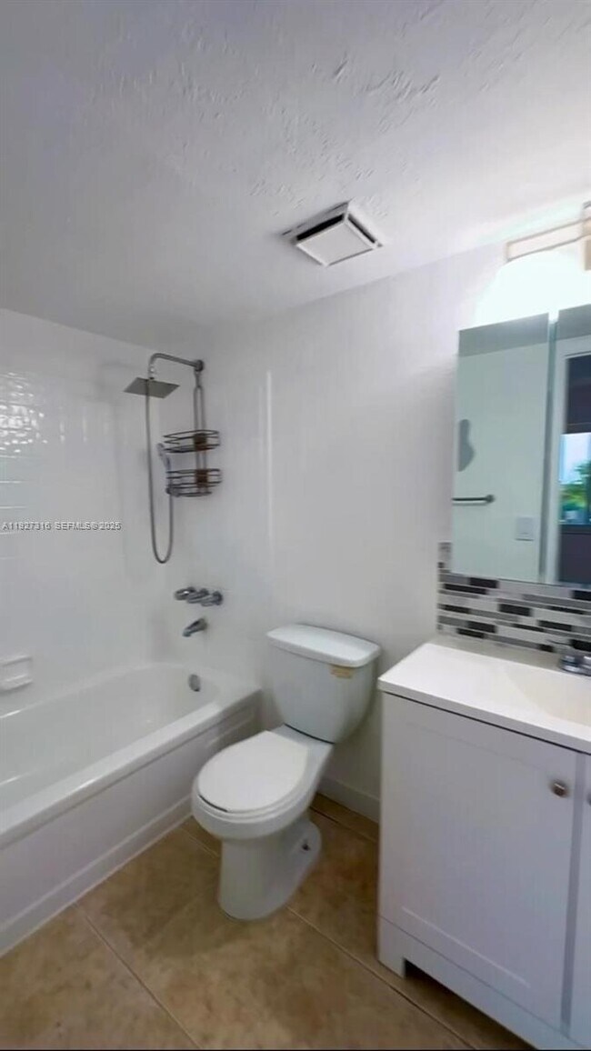 984 W 40th St, Hialeah, FL 33012 - photo 2