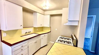 915 S Howard St Unit B, Corona, CA 92879