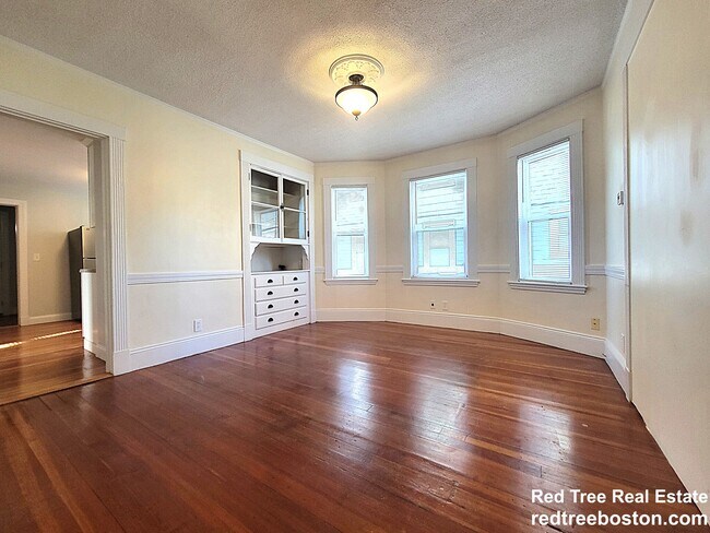 49 Montfern Ave, Brighton, MA 02135 - photo 4