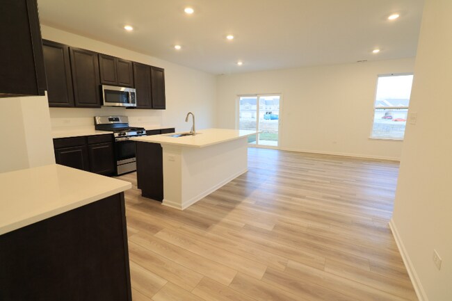 8342 Graystone Dr, Lowell, IN 46356 - photo 7