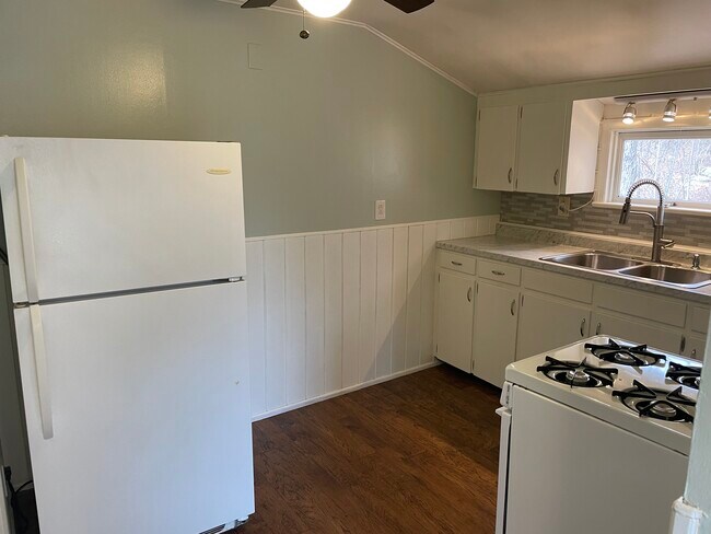 235 Russia Rd unit 235 A, Oak Ridge, NJ 07438 - photo 7