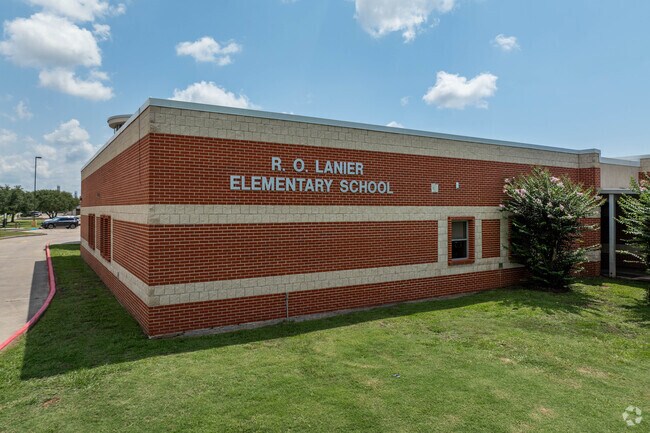 Lanier Middle School is lcoated in central Freeport, TX.