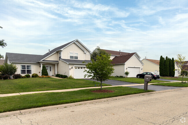 Tree filled lawns in Cider Creek bring a unique style to the neighborhood.