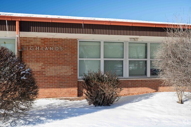 Highlands Elementary School in Hazel Crest has 318 students that attend their school.