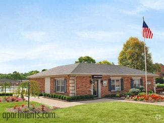 5010 Darby Rd, Dayton, OH 45431