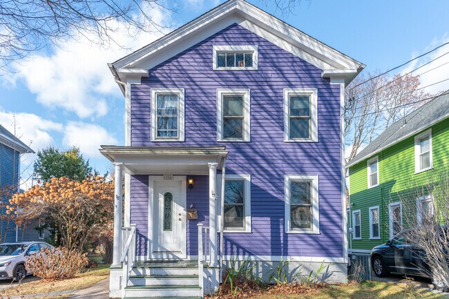 Single-family traditional homes cost between $300,000 and $600,000 in East Rock.