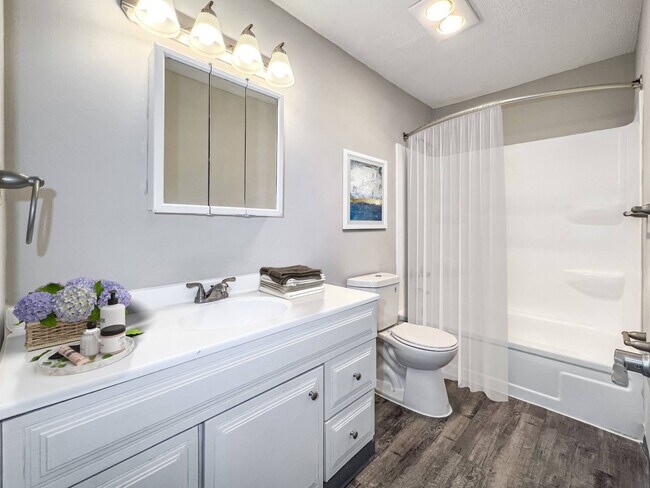 The Ridges, Des Moines, IA 50315 - photo 2