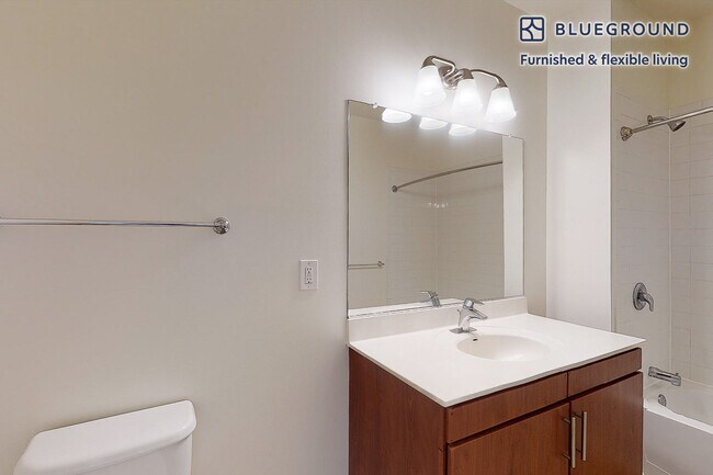 1700 E 5th St unit FL1-ID2206A, Huntington Station, NY 11746 - photo 7