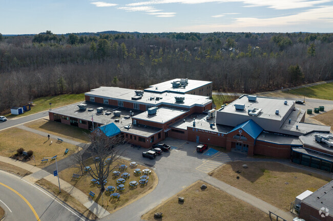 Somersworth Middle School is a public school in Strafford County that promotes creativity.