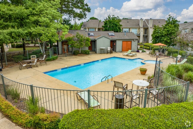Reflection Pointe Apartments, Flowood, MS 39232 - photo 2