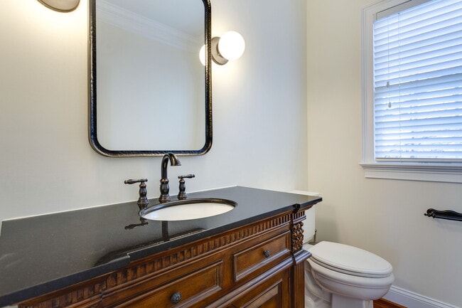 1115 Marshall St, Raleigh, NC 27604 - photo 4