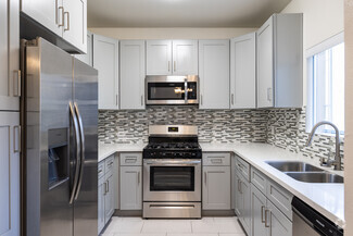 12840 Moorpark St, North Hollywood, CA 91604