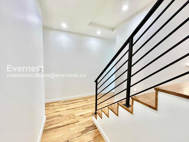 426 Avenue L, Dallas, TX 75203 - photo 2