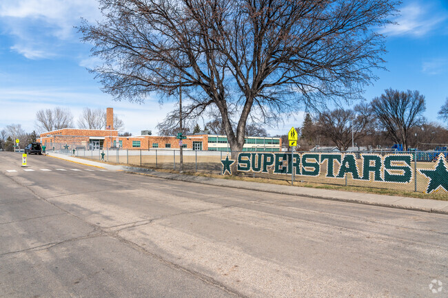 Northridge Elementary School has an average student to teacher ratio of 12 to 1.