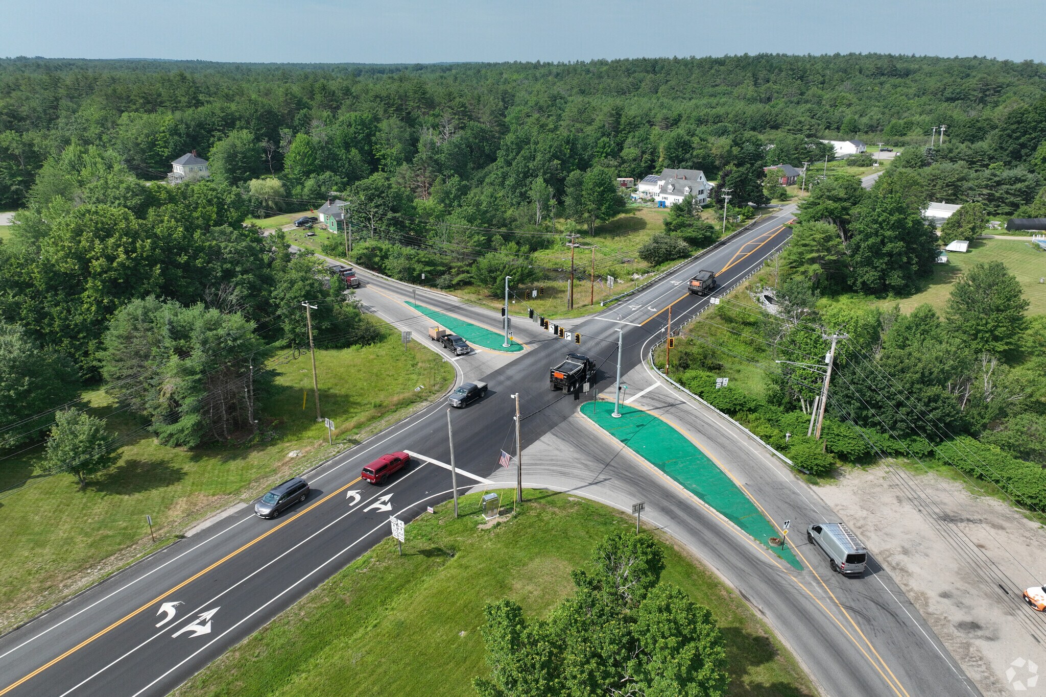 Route 4 and Route 35 intersect through Hollis.