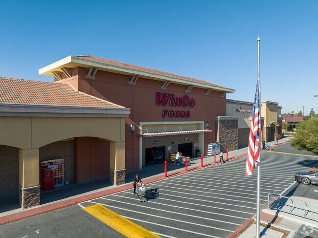 Residents can get their groceries at the local WinCo Foods market in Panama.
