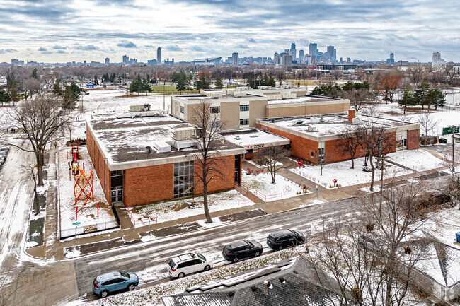 Yinghua Academy is the only full immersion Mandarin Chinese K-8 school in Minneapolis.