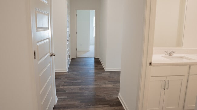 160 Aberdeen Loop, Calera, AL 35040 - photo 5