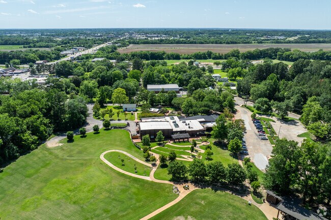 Presley Heights is a Tupelo neighborhood rich in history and charm, best known as the birthplace of Elvis Presley.