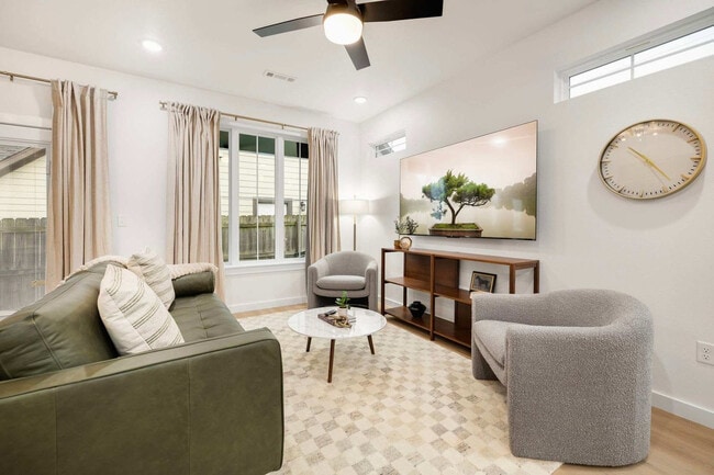 738 N 5th St unit ID1359770P, Rogers, AR 72756 - photo 3