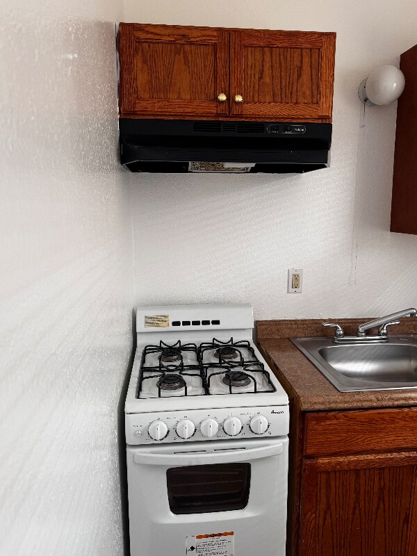 8557 Juniper Ave unit 20, Fontana, CA 92335 - photo 5