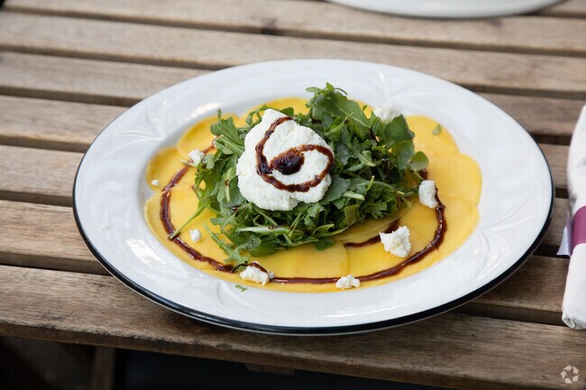 Experience Italy in Morrisania and visit Porto Salvo for authentic Italian cuisine.