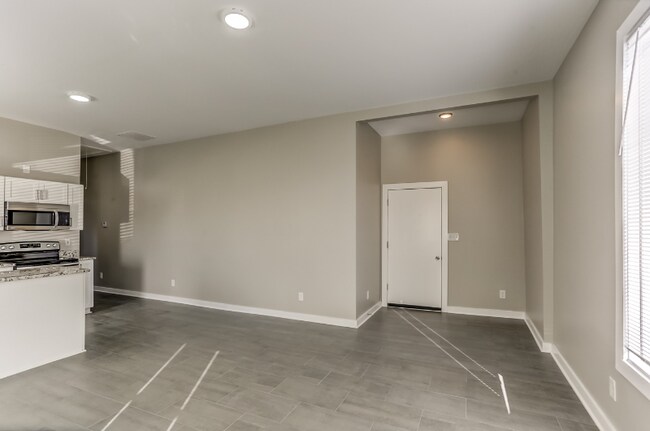 1928 Southern Ave unit 1928 Southern Ave, Memphis, TN 38104 - photo 6