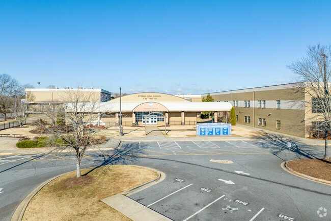 Etowah High School has an overall grade of A- on Niche.