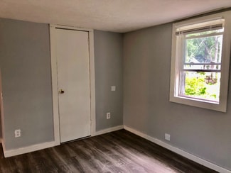 1731 Meyers Ln Unit 3, Louisville, KY 40216