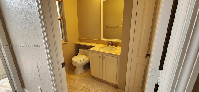 3541 SW 170th Ave, Miramar, FL 33027 - photo 4