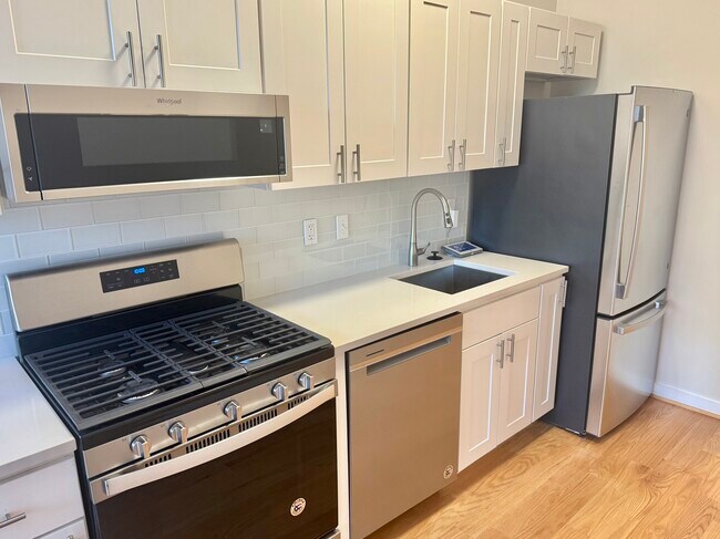 2009 Benning Rd NE unit 2009 Benning Rd NE, Washington, DC 20002 - photo 5