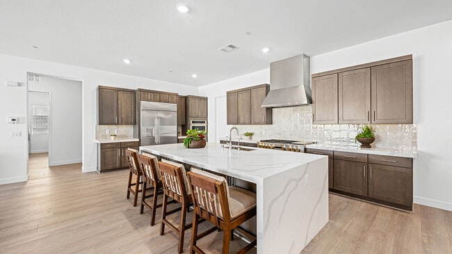 10046 Diana Summit St, Las Vegas, NV 89143 - photo 2