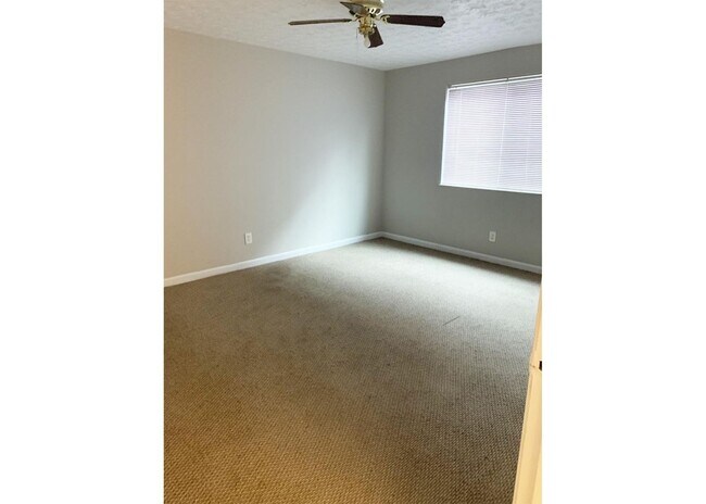 525 Lowell Ave unit 525-05, Cincinnati, OH 45220 - photo 6