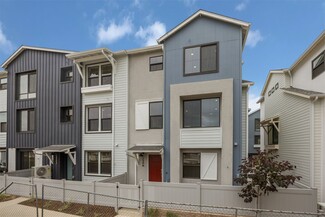 2548 Chamomile Ln, Carlsbad, CA 92008
