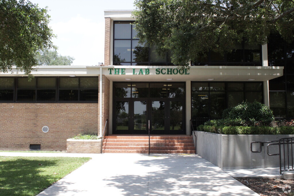 Main entrance to Southern University Lab School in Highland Farms, Baton Rouge LA
