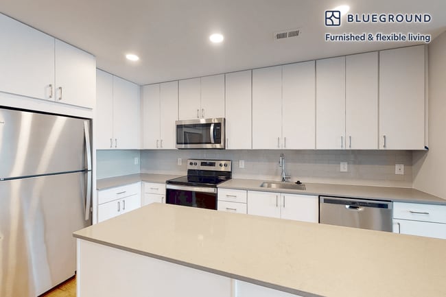 555 President St unit FL10-ID5212A, Baltimore, MD 21202 - photo 6