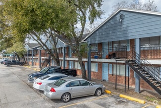 2550 S Bypass 35, Alvin, TX 77511