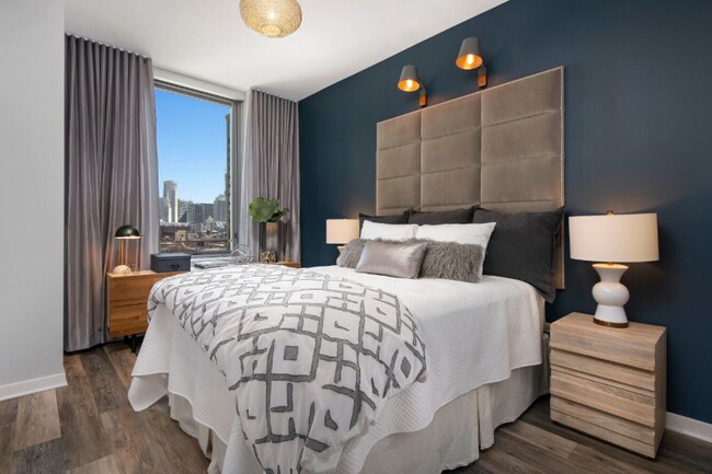 460 W Huron St, Chicago, IL 60654 - photo 4