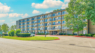 85 W Pine St, Coshocton, OH 43812