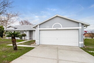 12041 Goldenstar Ln, Clermont, FL 34711