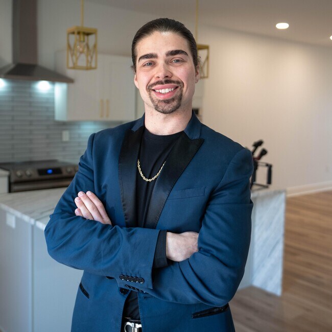 Agent Photo