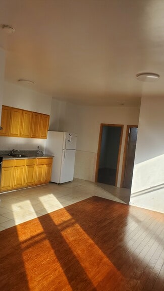 6717 5th Ave Unit FL 3, Brooklyn, NY 11220