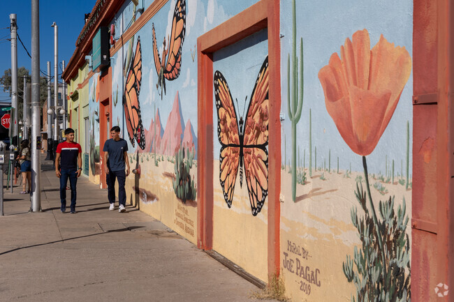 Shopping on Historic 4th Avenue is just around the corner from Jefferson Park.