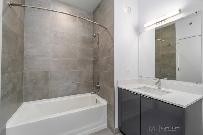 433 N Wells St unit 1327, Chicago, IL 60654 - photo 7
