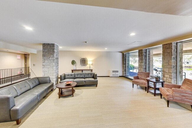 400 Ascot Dr unit 2D, Park Ridge, IL 60068 - photo 7