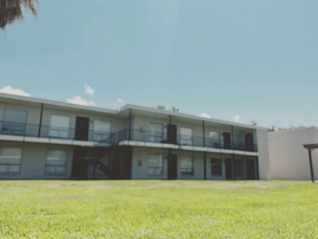 461 Eldon Dr unit 23, Corpus Christi, TX 78412 - photo 2