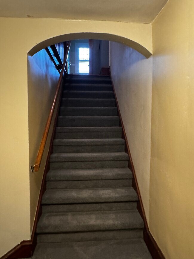 365 Flynn Ave unit 365 Flynn 2, Burlington, VT 05401 - photo 3