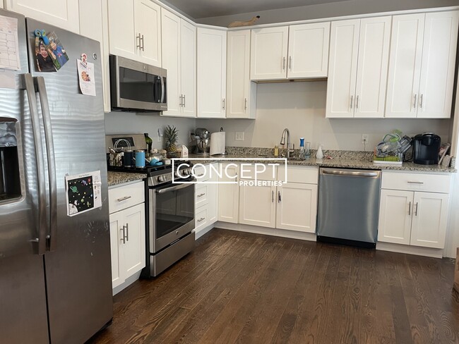 2045 Beacon St, Newton, MA 02462 - photo 3