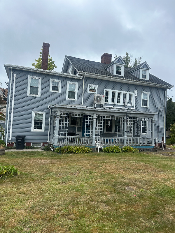 30 Brown St Unit 1R, Pawtucket, RI 02860